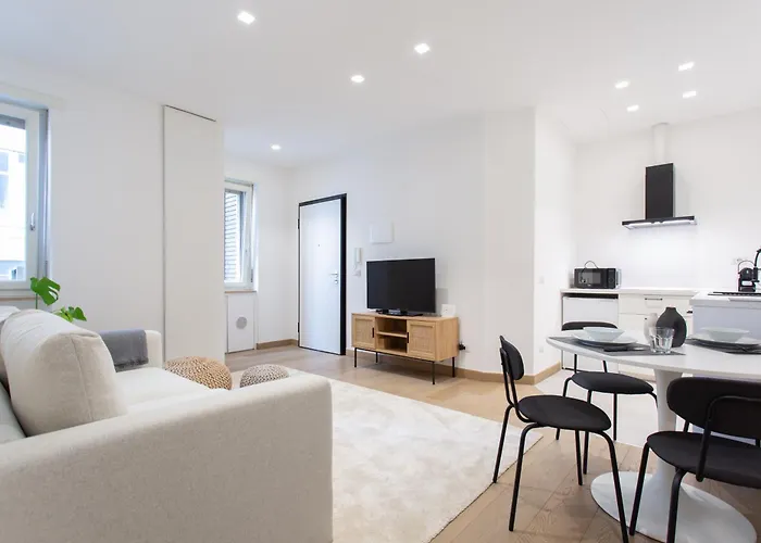 Modern Peaceful Flat In The City Centre